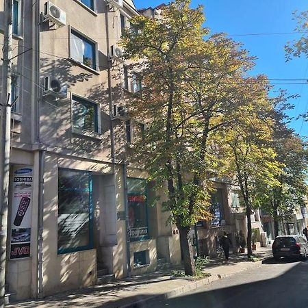 Hotel Oazis Haskovo Buitenkant foto