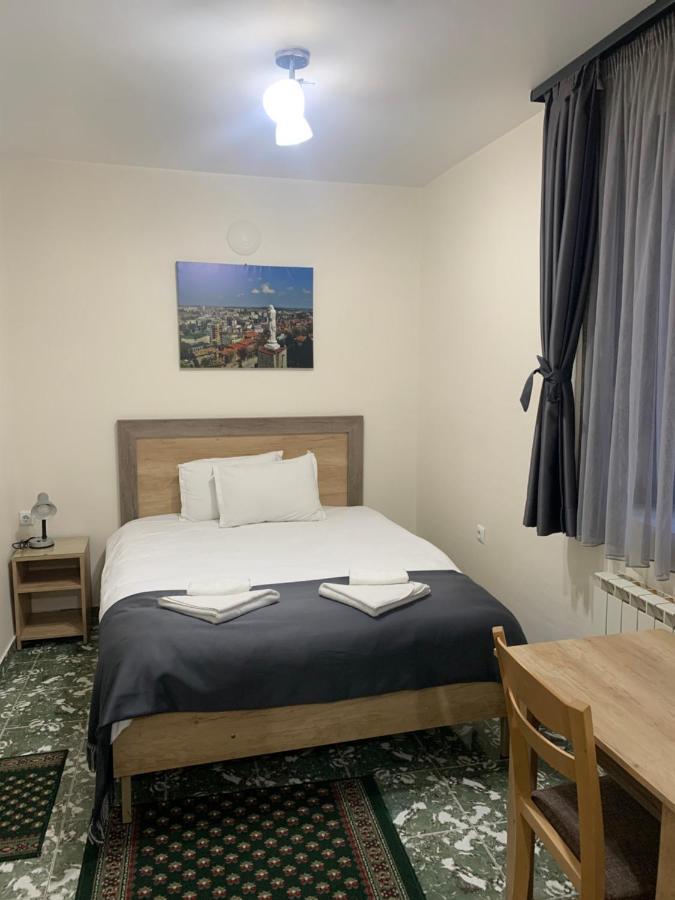 Hotel Oazis Haskovo Buitenkant foto